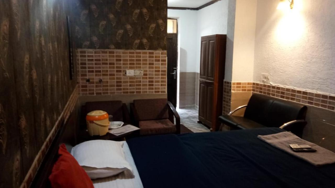 Hotel O Hya'S Homestay Dehradun Eksteriør bilde