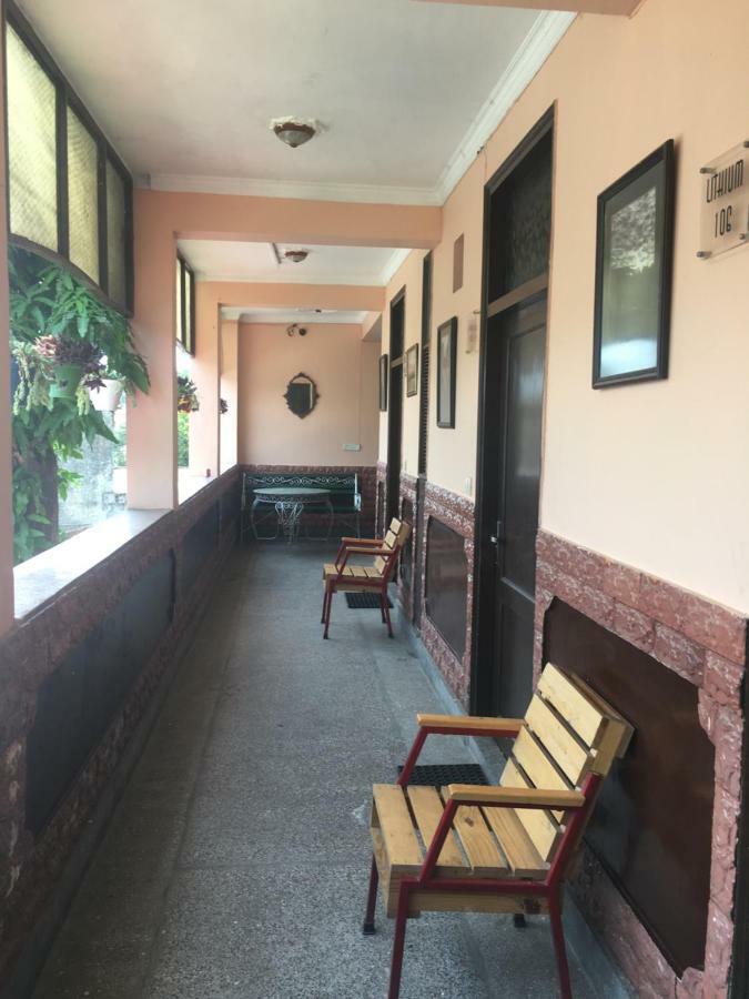 Hotel O Hya'S Homestay Dehradun Eksteriør bilde